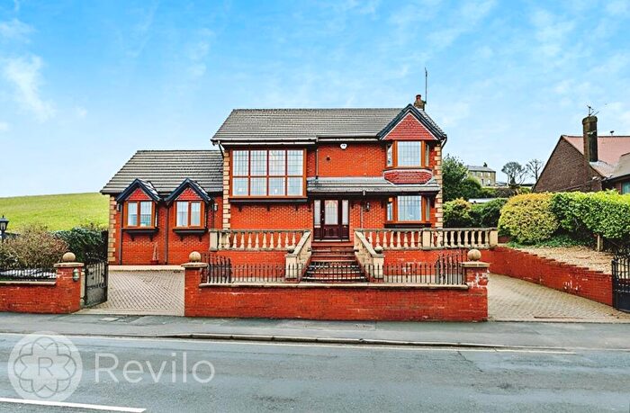 4 Bedroom Detached House For Sale In Hollingworth Road, Littleborough, OL15