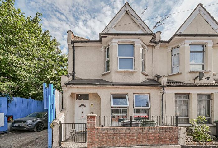 6 Bedroom Semi Detached House For Sale In St Loys Road, London, N17
