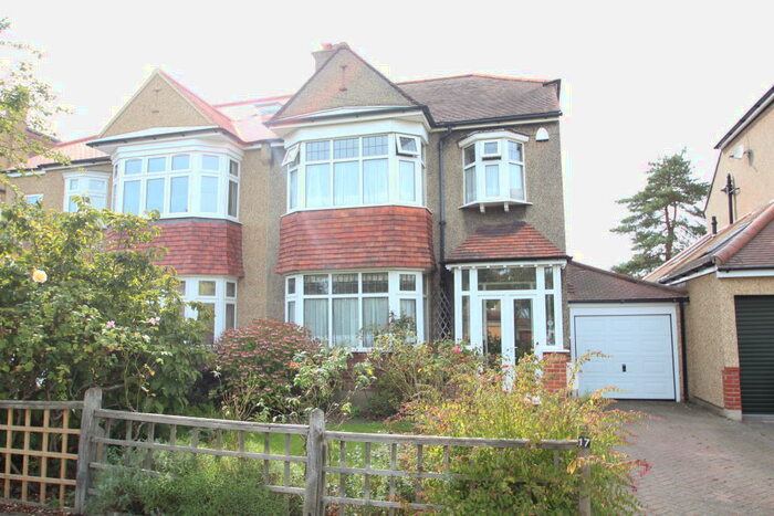 3 Bedroom Semi-Detached House To Rent In Greencourt Gardens, Croydon, CR0