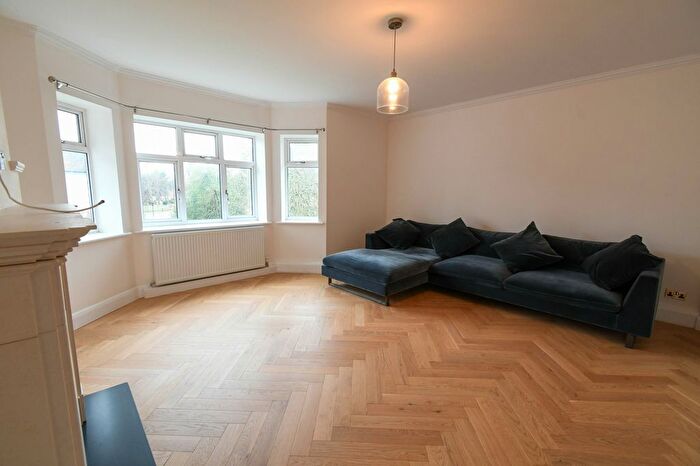 2 Bedroom Flat To Rent In Old Park House, Old Park Road, N13