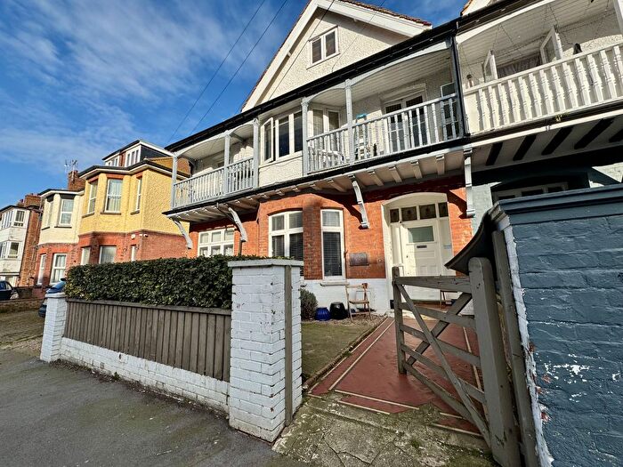 1 Bedroom Flat To Rent In Surrey Road, Cliftonville, Margate, CT9