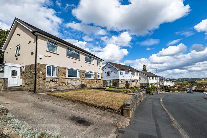 3 Bedroom Semi-Detached House For Sale In Higher Brockwell, Sowerby Bridge, West Yorkshire, HX6