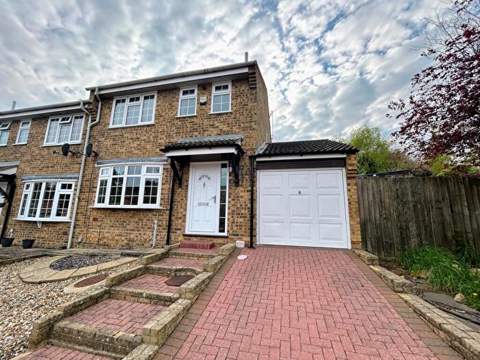 3 Bedroom Semi Detached House To Rent In Andros Close, Ipswich, IP3