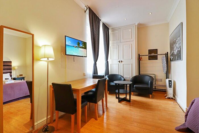 1 Bedroom Flat To Rent In Cathedral Road, Cardiff, CF11