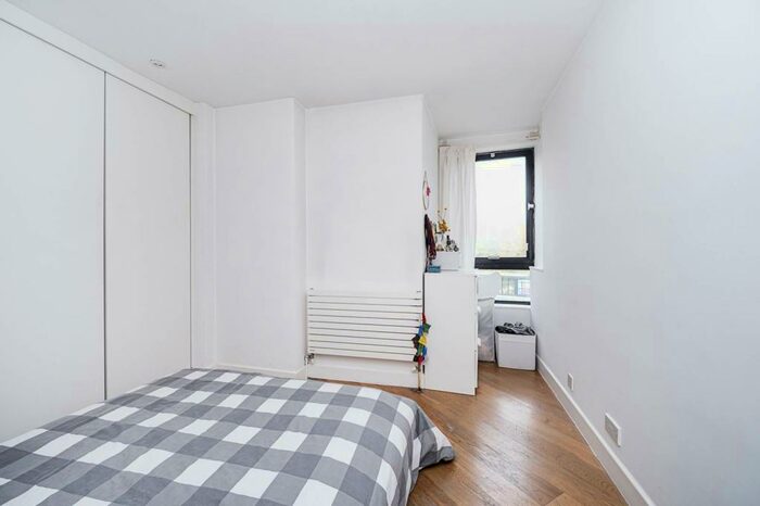 1 Bedroom Flat To Rent In Long Lane, Barbican, London, EC1A