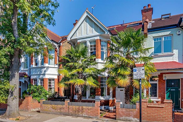 5 Bedroom Semi-Detached House To Rent In Alwyn Avenue, London, W4