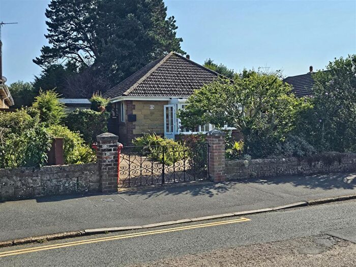 2 Bedroom Detached Bungalow To Rent In Roseway, Sandown, PO36