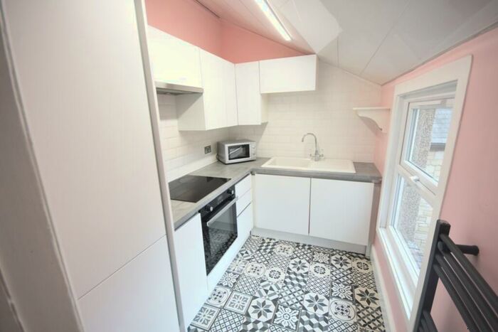 2 Bedroom Flat To Rent In Causey Street, Gosforth, NE3