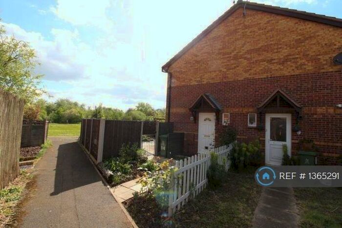 1 Bedroom Terraced House To Rent In The Pastures, Aylesbury, HP20