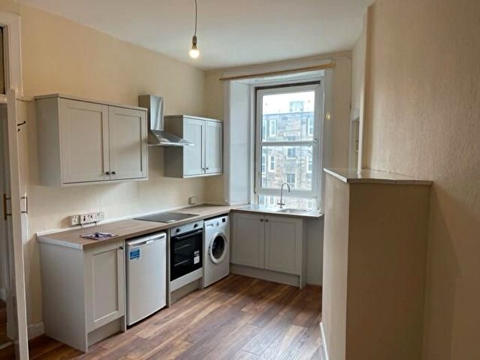 1 Bedroom Flat To Rent In Dalgety Street, Edinburgh, EH7