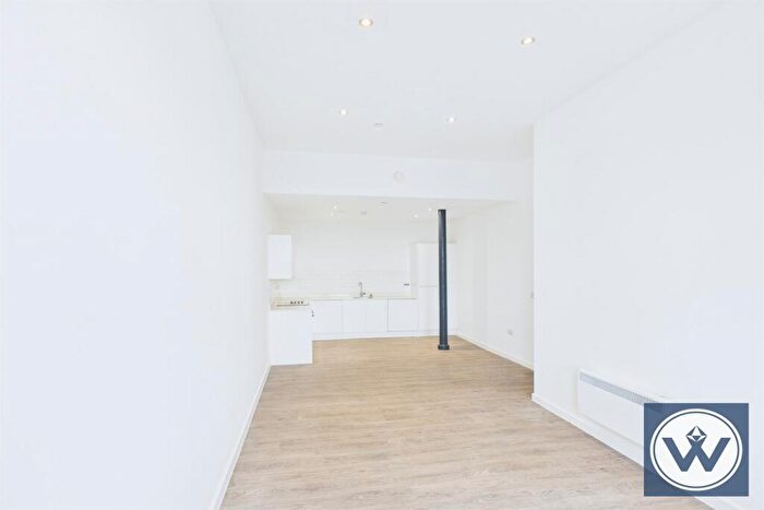 2 Bedroom Apartment To Rent In Spinning Mill At Victoria Mill, M40
