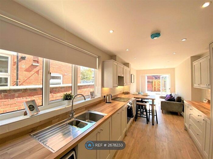 5 Bedroom Terraced House To Rent In Coniston Road, Coventry, CV5