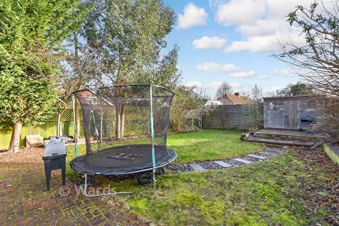 3 Bedroom Detached Bungalow For Sale In Sutton Road, Maidstone, Kent, ME15