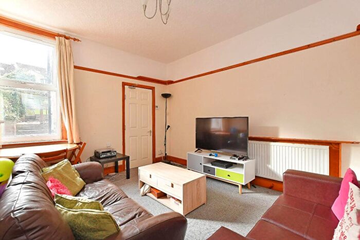 5 Bedroom House To Rent In Brighton Terrace Road, Crookes, S10