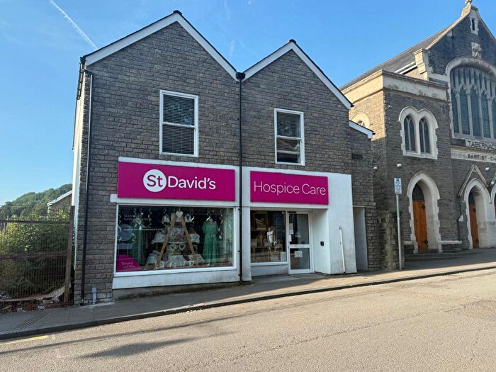 1 Bedroom Flat To Rent In Flat A, South Shops, High Street, Newbridge, NP11