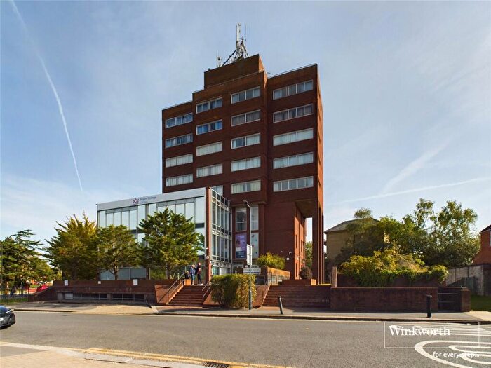 2 Bedroom Apartment To Rent In Masons House, - Valley Drive, Kingsbury, London, NW9