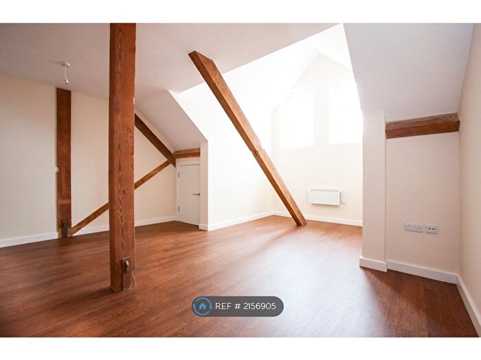 1 Bedroom Flat To Rent In New Central Building, Long Eaton, Nottingham, NG10