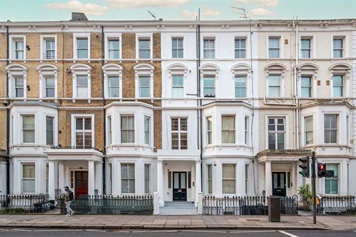 2 Bedroom Flat For Sale In Warwick Road, Earls Court, SW5