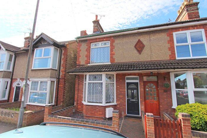 2 Bedroom End Of Terrace House For Sale In Hockliffe Road, Leighton Buzzard, LU7