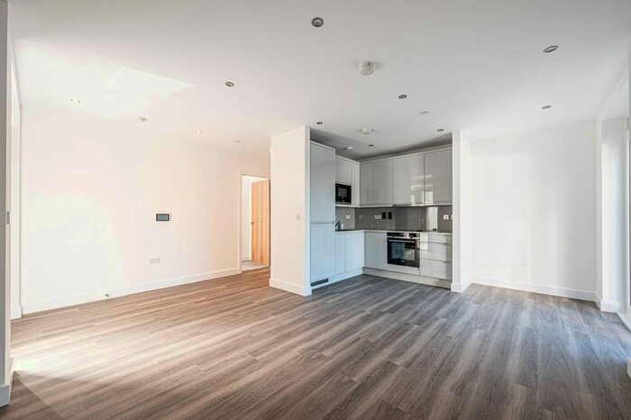 1 Bedroom Flat To Rent In Colindale Gardens, Colindale, London, NW9