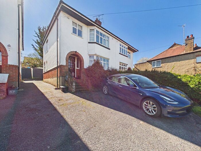 3 Bedroom Semi Detached House For Sale In Deanway, Chalfont St. Giles, Buckinghamshire, HP8