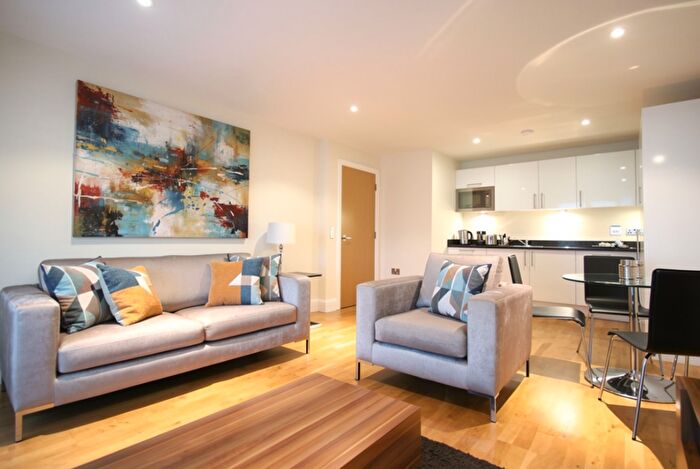 1 Bedroom Flat For Sale In Millharbour, Cobalt Point, E14