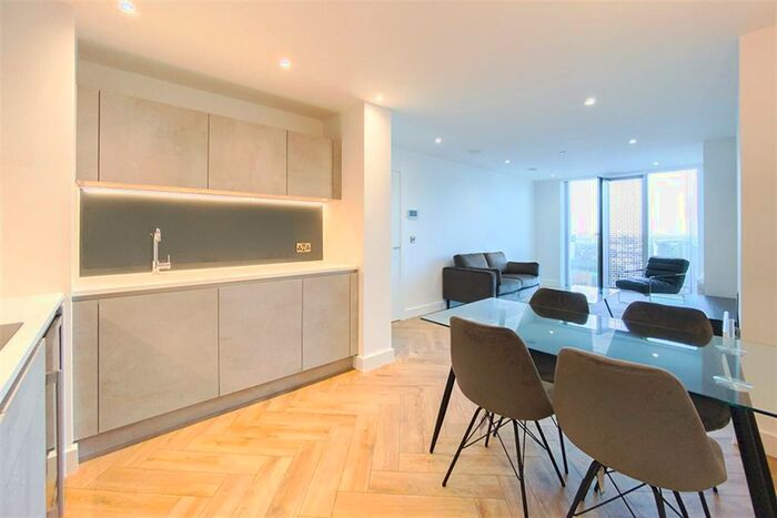 2 Bedroom Apartment To Rent In Elizabeth Tower, M15