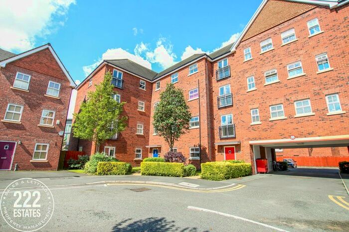 2 Bedroom Flat To Rent In Holywell Drive, Warrington, WA1