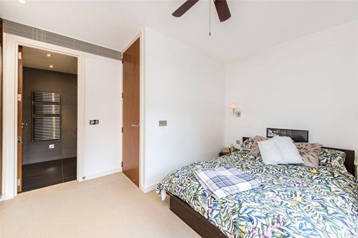 3 Bedroom Flat To Rent In Point West, Cromwell Road, SW7
