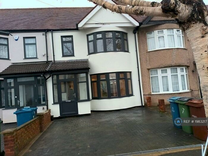 3 Bedroom Terraced House To Rent In Repton Road, Harrow, HA3