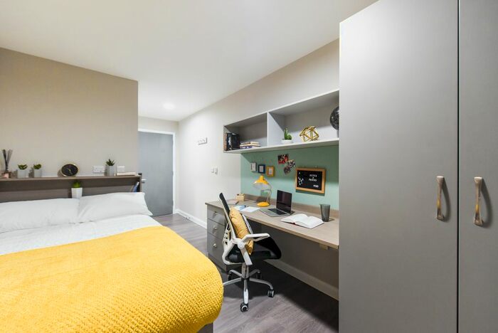 1 Bedroom Flat To Rent In New Cut Road, Swansea, SA1