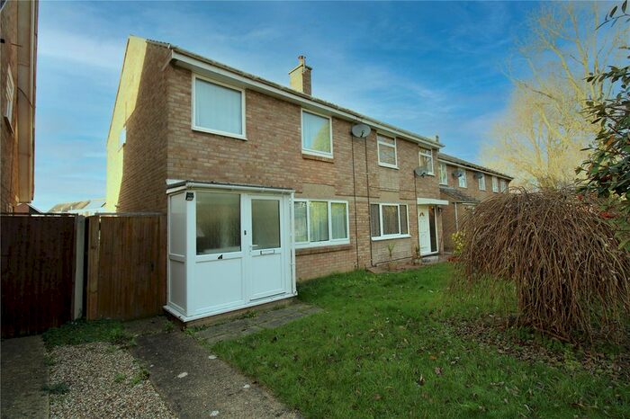 3 Bedroom Semi-Detached House To Rent In Barnfield, Capel St Mary IP9