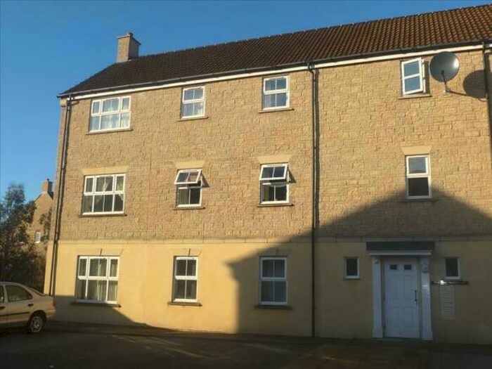 2 Bedroom Flat To Rent In Kingfisher Court, Calne, SN11