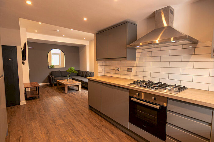 6 Bedroom Terraced House To Rent In Channell Road, Liverpool, L6