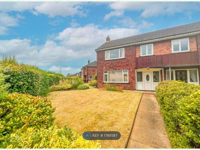 3 Bedroom Semi-Detached House To Rent In Wynmoor Road, Scunthorpe, DN17