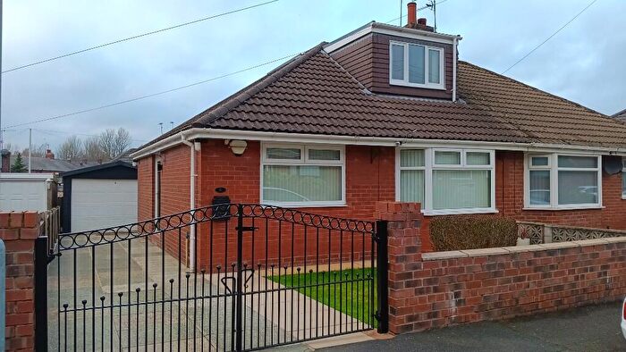 3 Bedroom Semi Detached House For Sale In Leesway, Lees, OL4