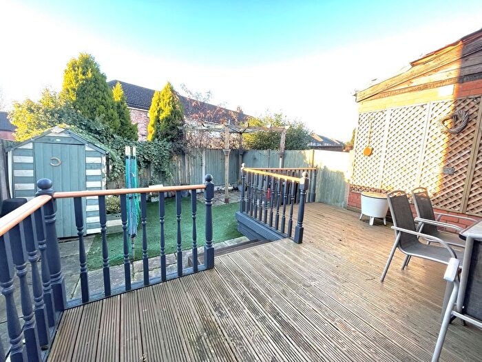2 Bedroom End Of Terrace House To Rent In Clough Road, Manchester, M43