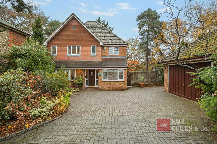 4 Bedroom Detached House For Sale In Butler Road, Bagshot, GU19