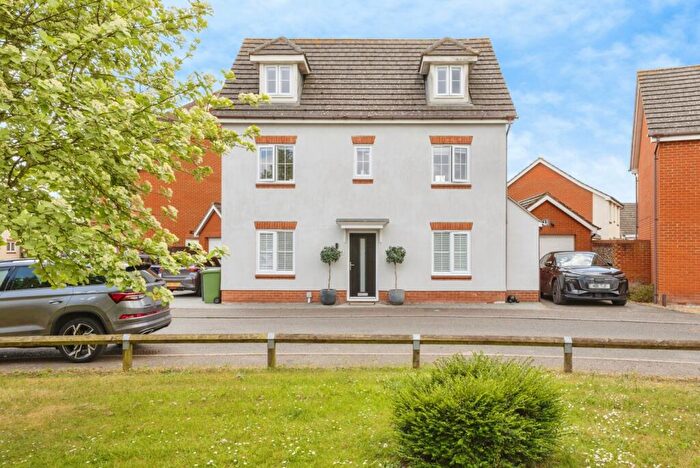 6 Bedroom Detached House For Sale In Cygnet Close, Attleborough, NR17