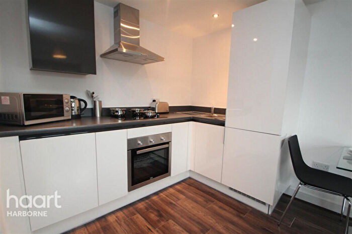 2 Bedroom Apartment To Rent In Cotton Lofts, City Centre, B12