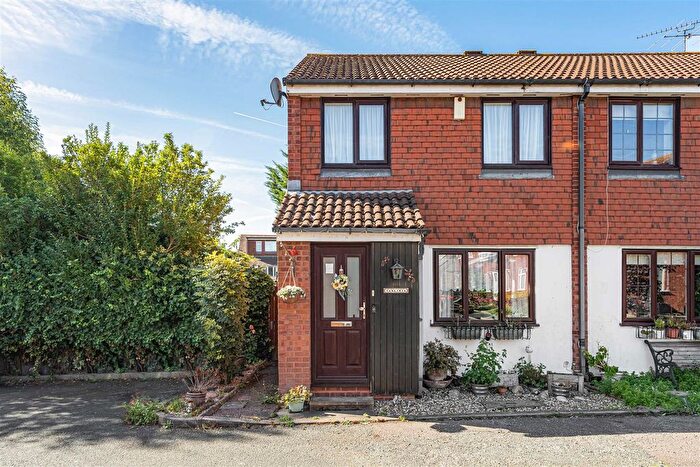 3 Bedroom Semi-Detached House For Sale In Conference Close, North Chingford, E4