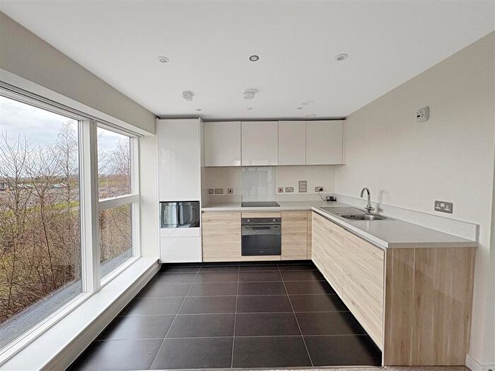 1 Bedroom Flat To Rent In Dakins House, Trumpington, Cambridge, CB2