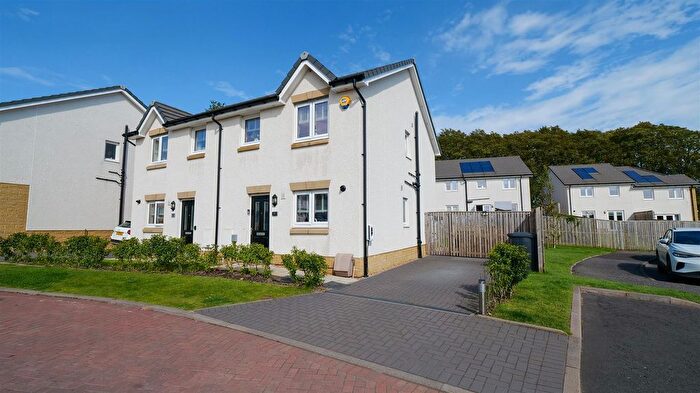 3 Bedroom Semi-detached House For Sale In Elder Drive, Moodiesburn, G69