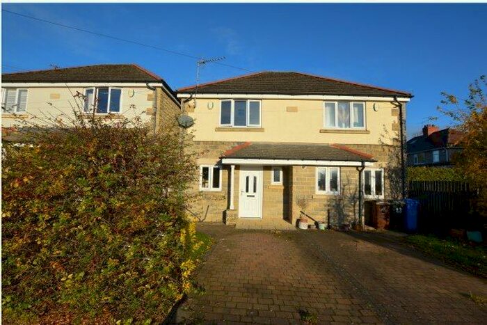 3 Bedroom Semi-Detached House To Rent In Chatsworth Park Road, Sheffield S12
