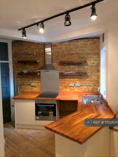 1 Bedroom Flat To Rent In Broadway West, Leigh On Sea, SS9