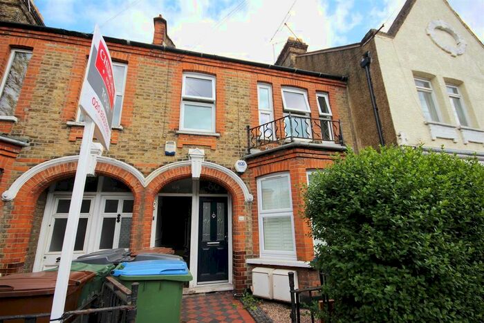2 Bedroom Flat To Rent In Carr Road, London, E17