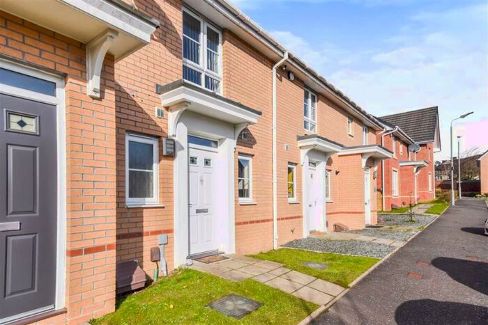 2 Bedroom Terraced House To Rent In Clarence Square, Clydebank, G81