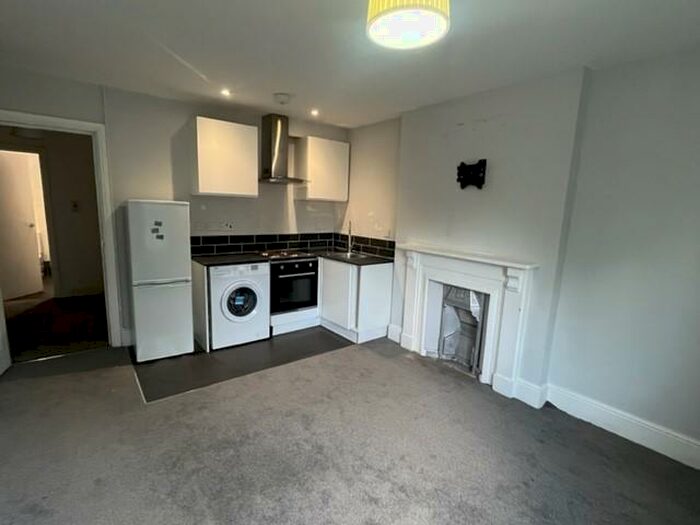 2 Bedroom Flat To Rent In Swinburne Street, Derby, DE1