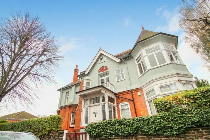 2 Bedroom Flat To Rent In Hempson Avenue, Langley, Berkshire SL3