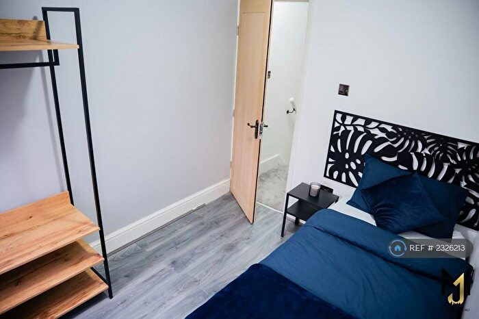 2 Bedroom Terraced House To Rent In Elm Park Road, Reading, RG30